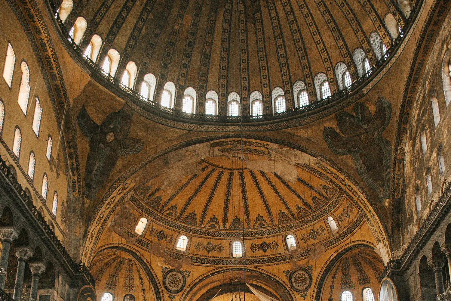 Skylights in Islamic and Byzantine Architecture