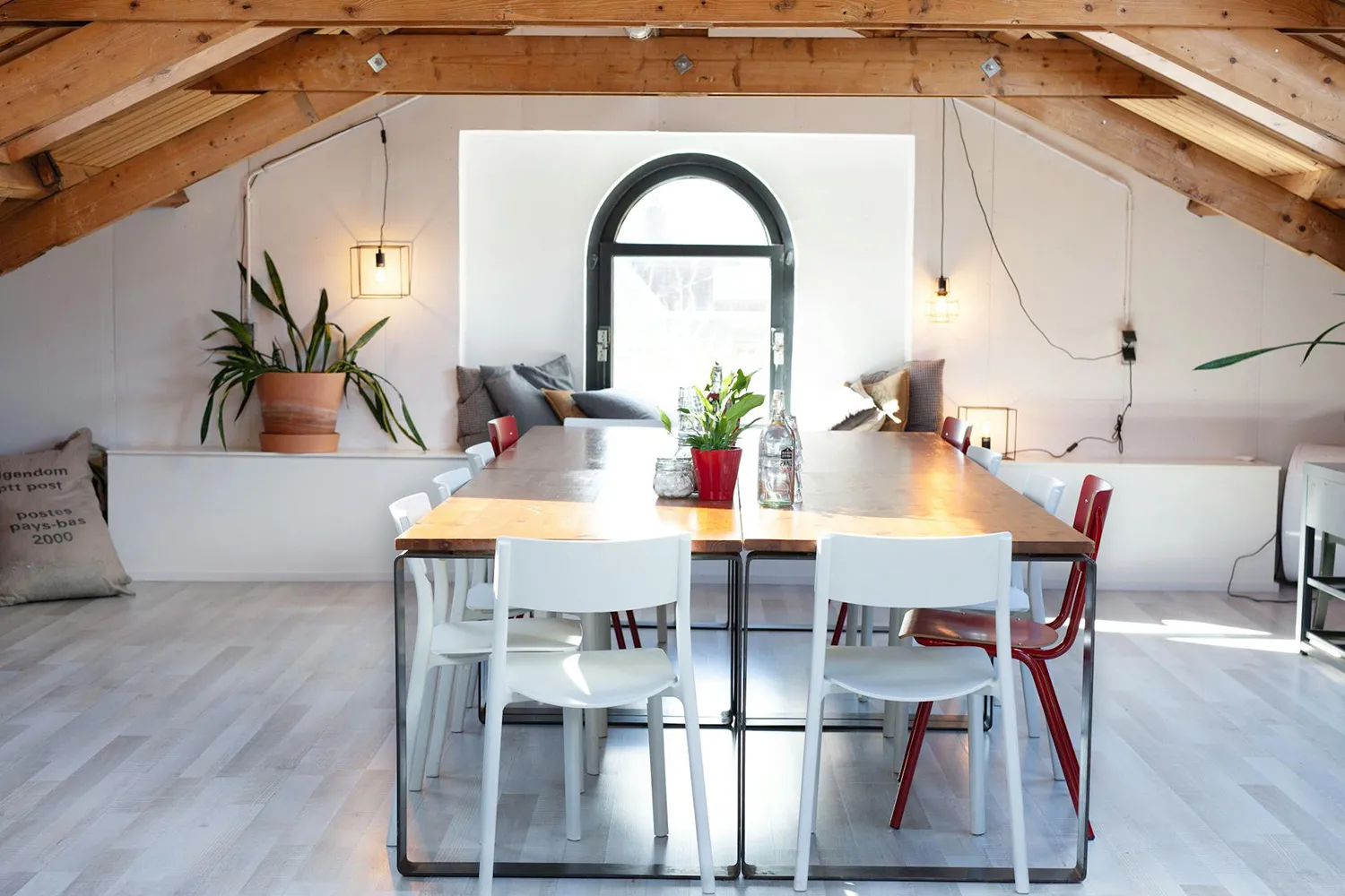 Scandinavian Interior: The Cult of Daylight and Skylights