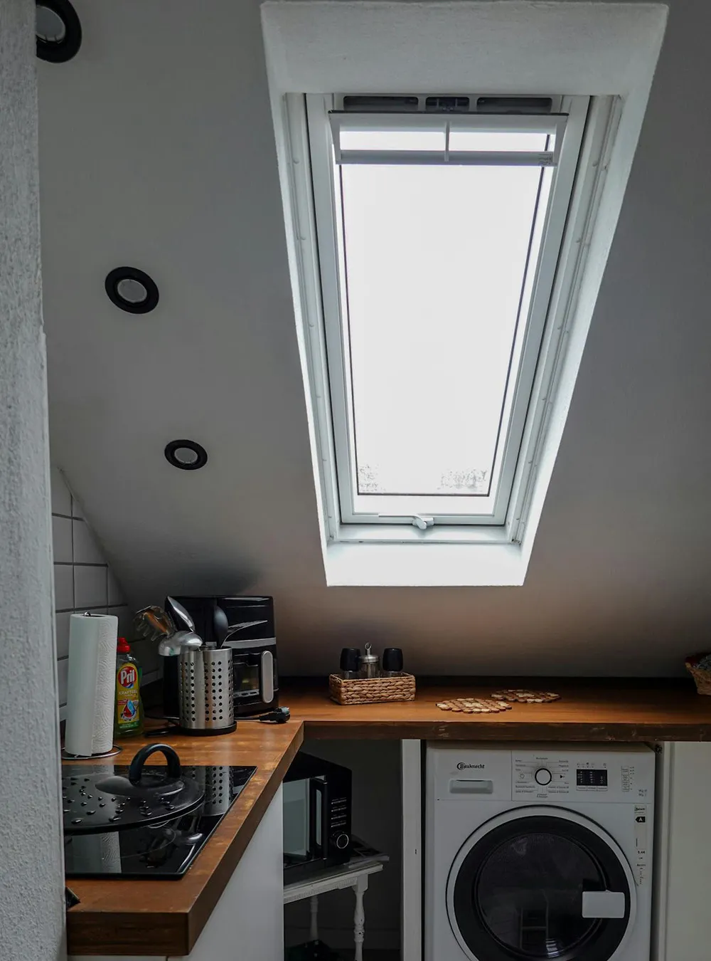 How Does Large Span Skylights Transform Large Spaces?
